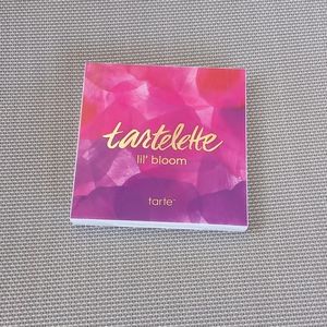 Barely even used compact powder eyeshadow